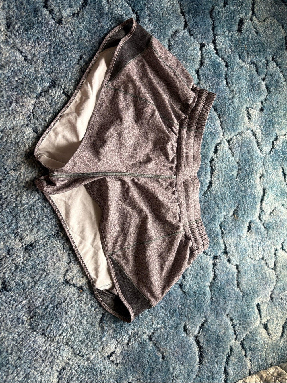 Lululemon Hotty Hots shorts size 10